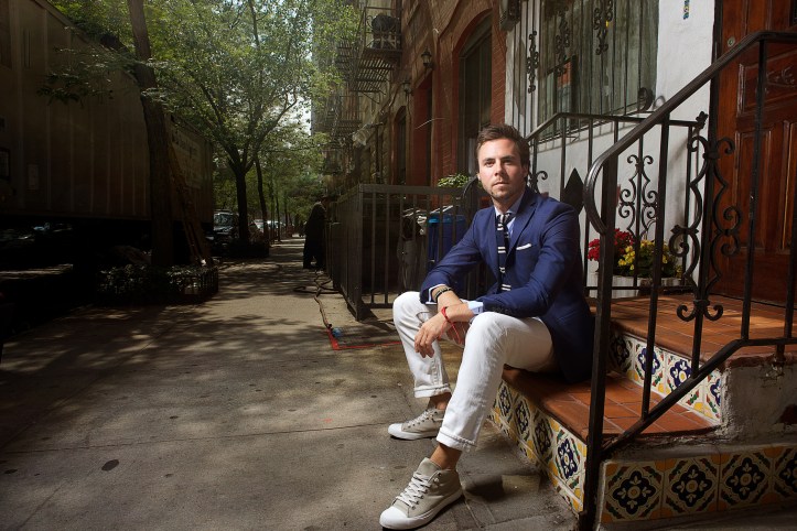 navy-jacket-white-denim-and-a-tie