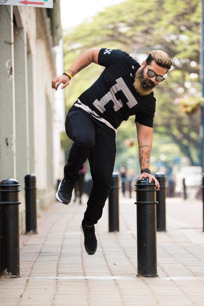 Flying Machine Monochrome