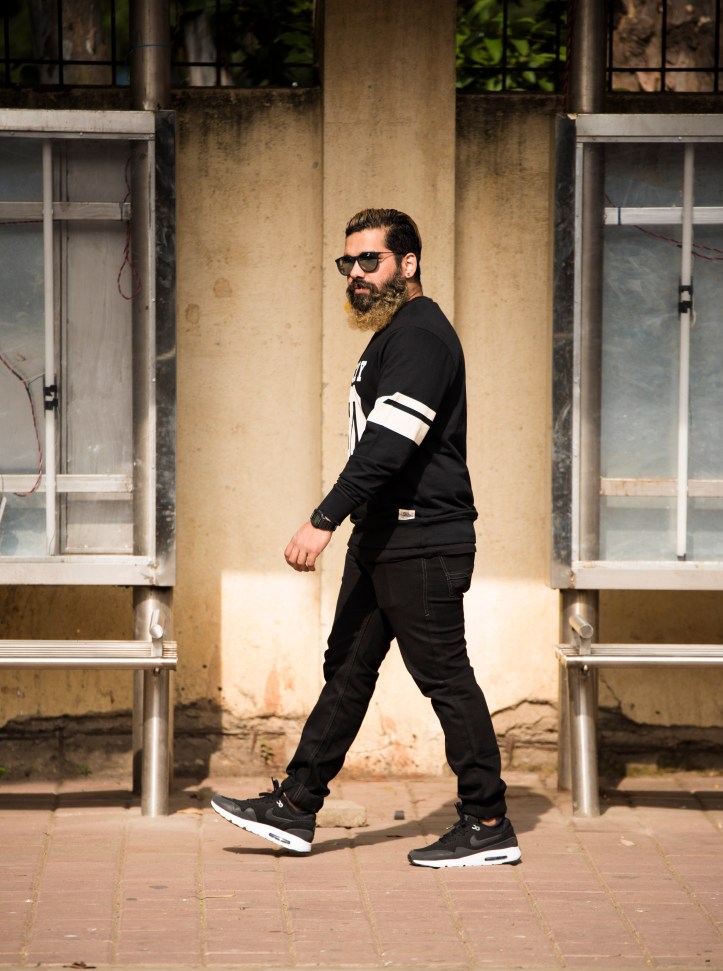 Flying Machine Monochrome