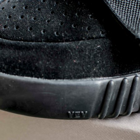 Yeezy Boost 750 Black