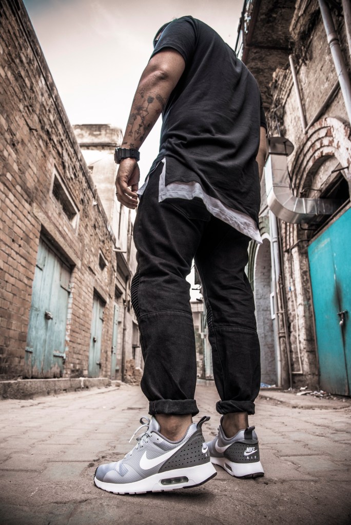 Nike Air Max Tavas Street Style Zara