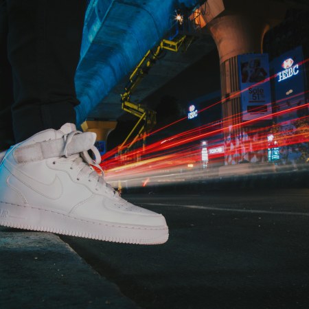 Nike Air Force 1 Triple White Mid