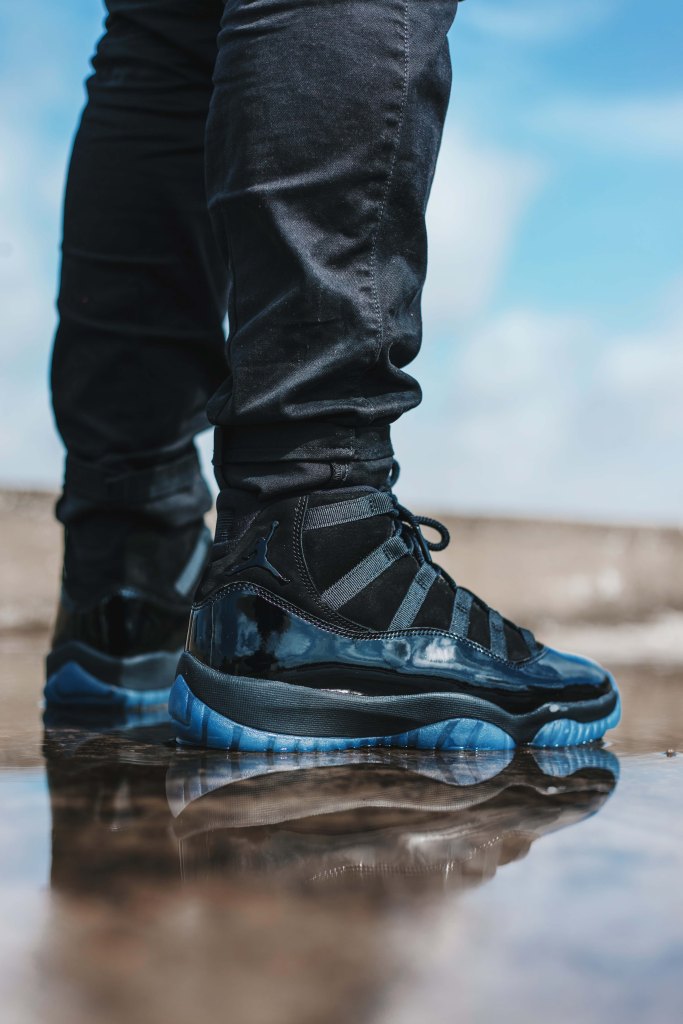 Air Jordan 11 Cap and Gown