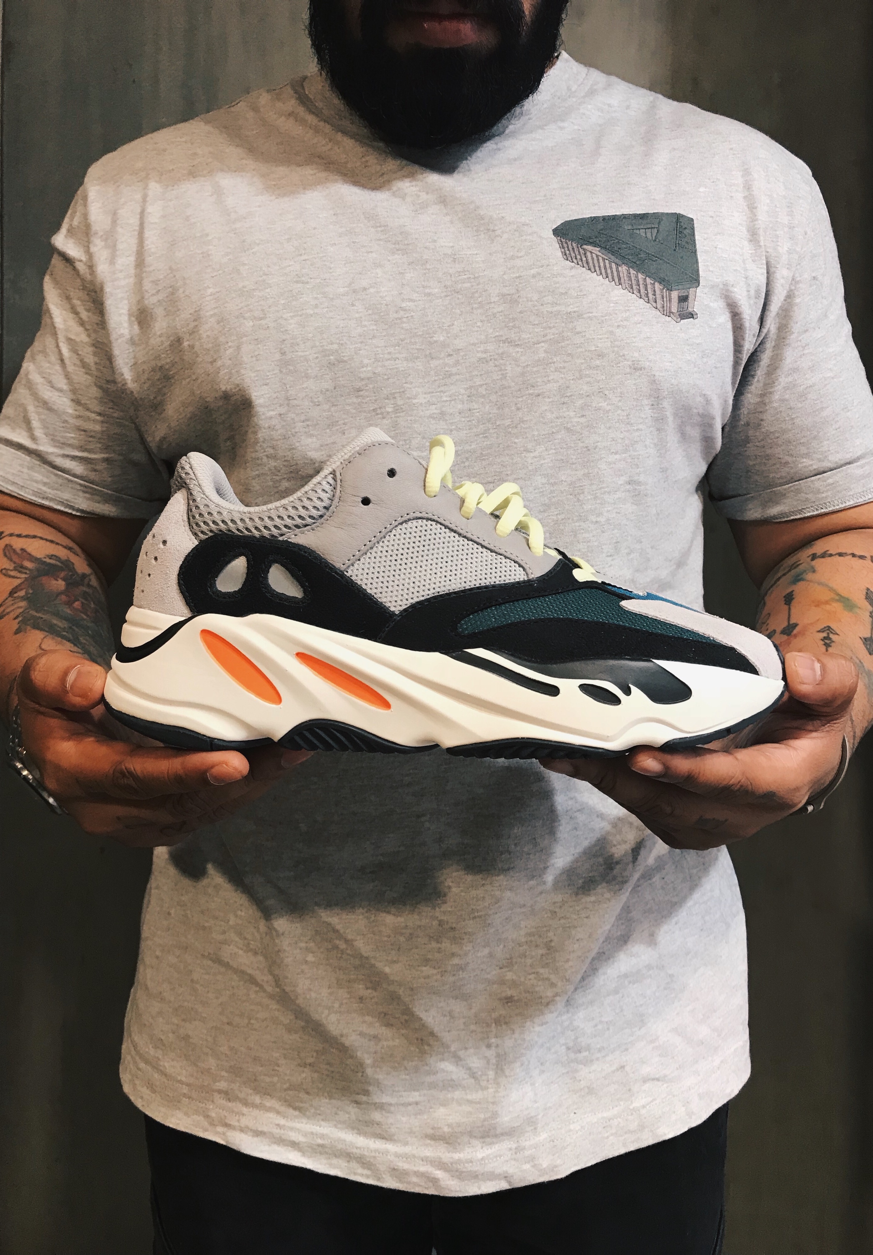 yeezy 700 streetwear