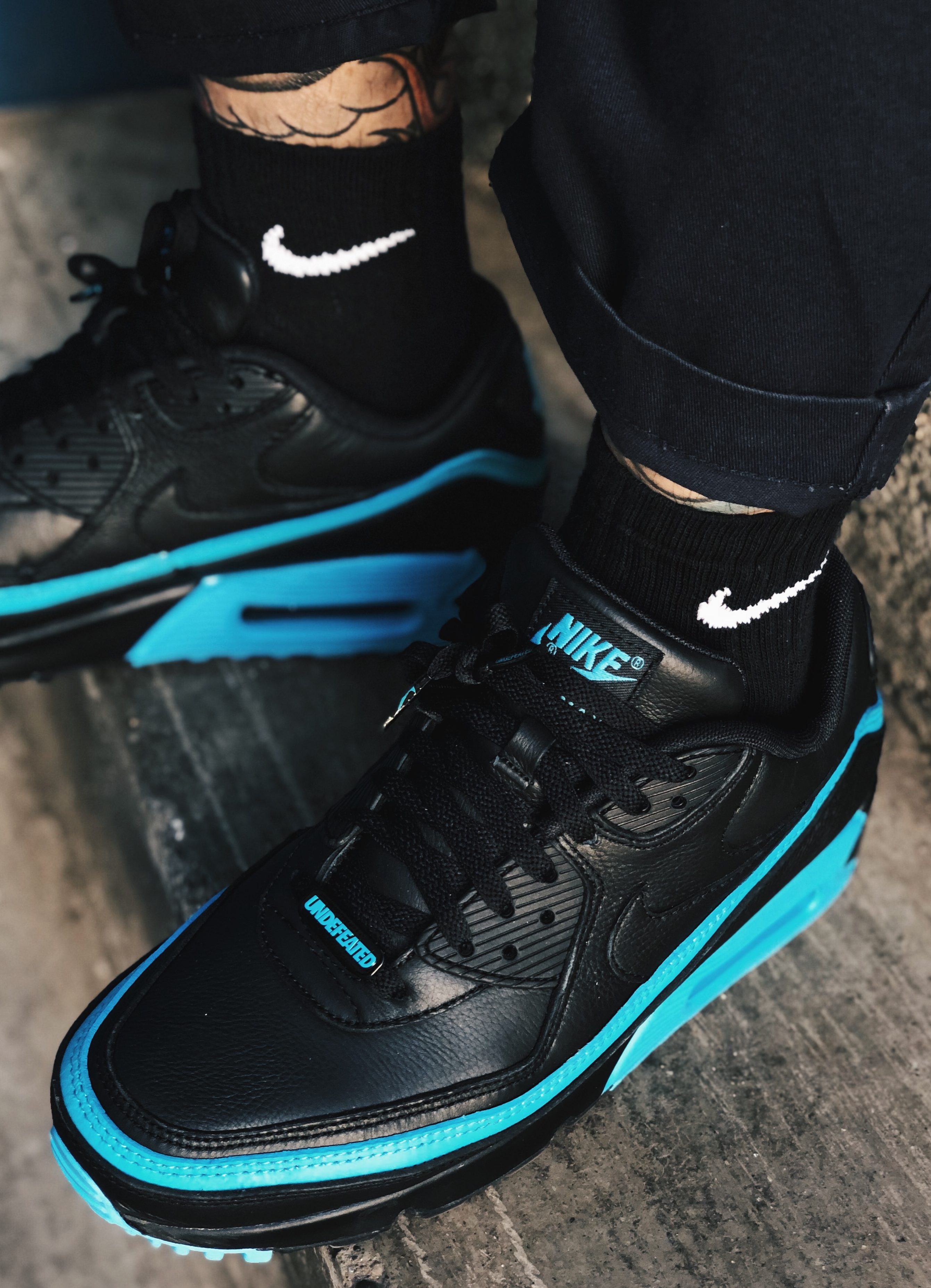 black air max 90 undefeated